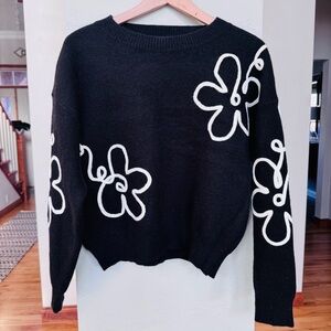 Adorable Black and White Floral Embroidered Crewneck Sweater
